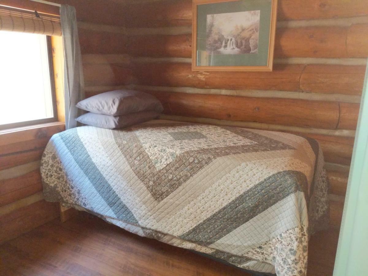 Cozy Cub Log Cabin - Year Round Tranquil Beauty باينتوب ليكسايد المظهر الخارجي الصورة